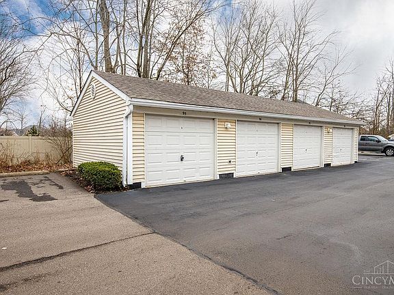 2nd image of 830 Carrington Pl APT 102