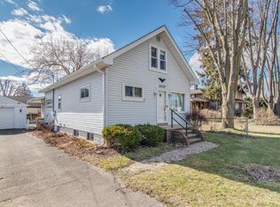 37233 Sibley Rd, New Boston, MI 48164