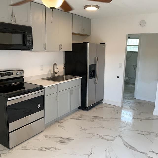 1st image of 16050 NE 19th Pl