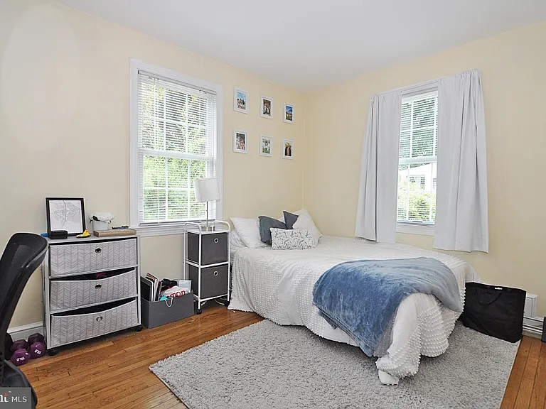 2124 N Troy St — Photo 11