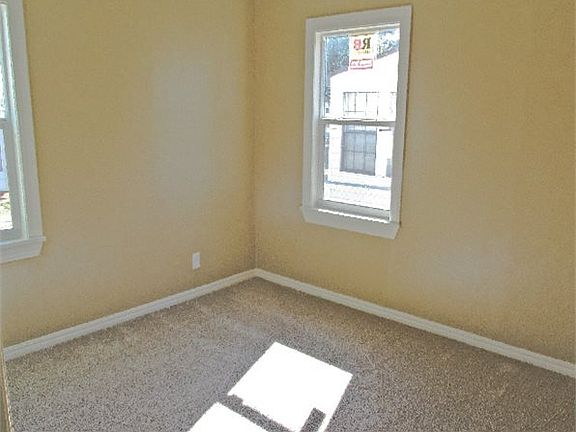 4th image of 2505 Everitt Dr