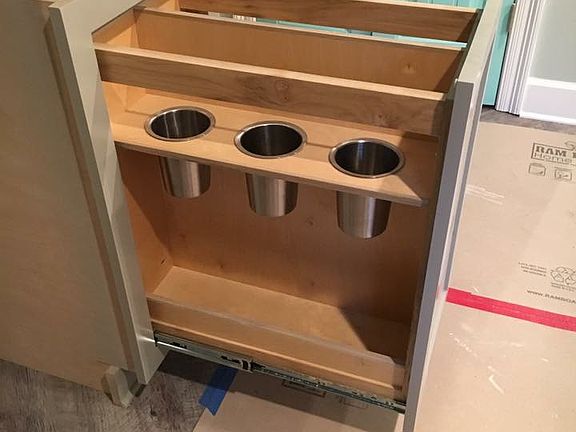 Utensil drawer
