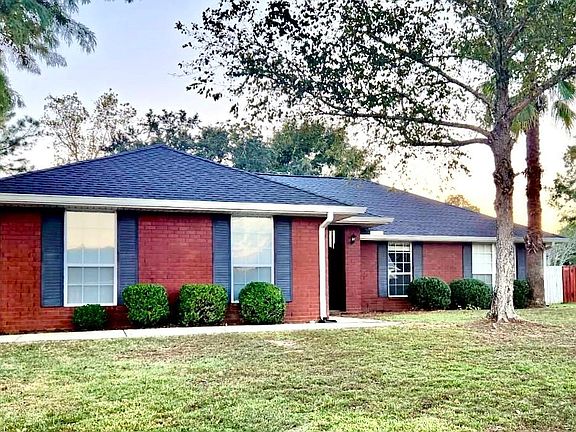 2nd image of 11555 Balsam Ct