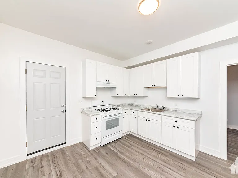 4616 N Monticello Ave #2 — Photo 14