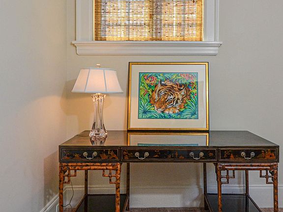 5th image of 2620 Park Ave