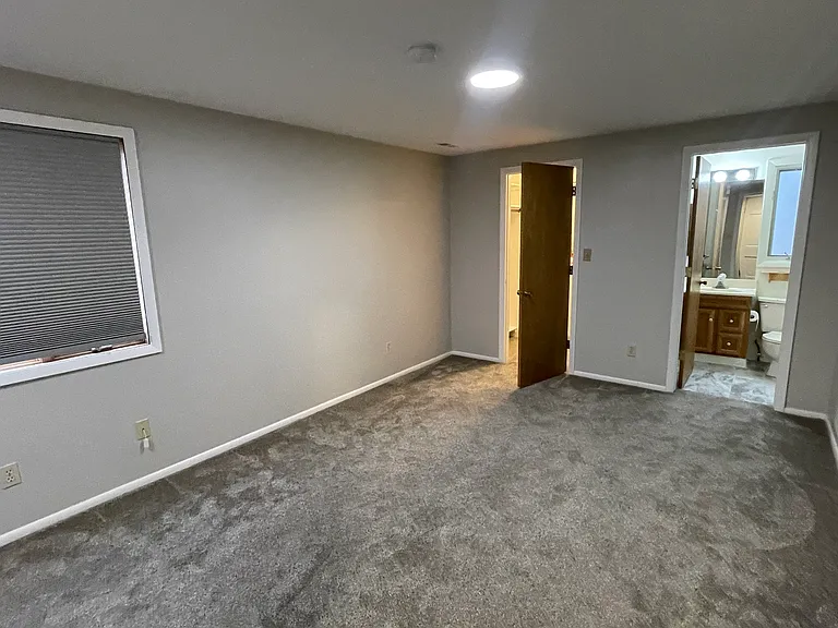 2360 Balsam Dr — Photo 25