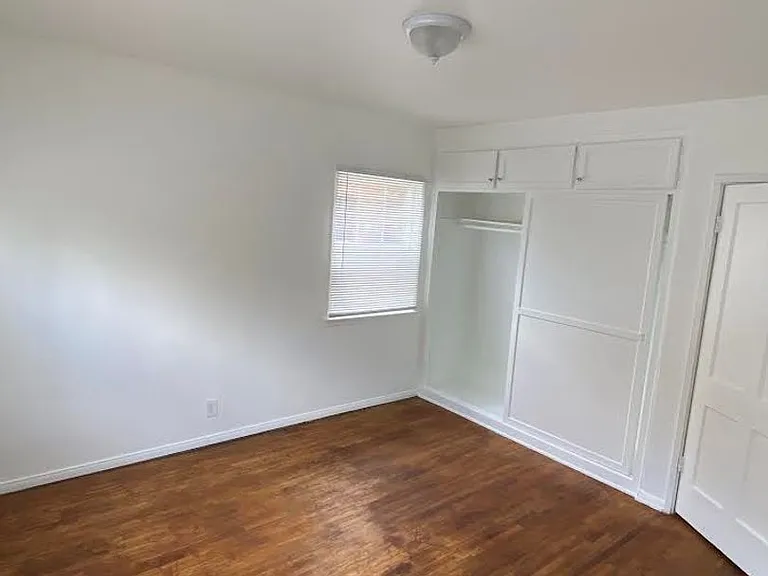 602 S Dunsmuir Ave — Photo 11