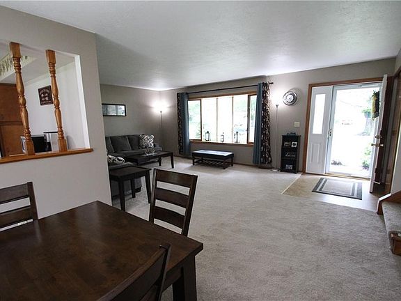 4th image of 8150 Yorkshire Dr