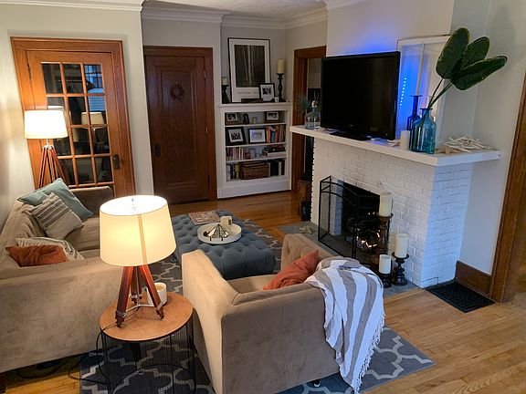 2nd image of 2046 College Ave SE