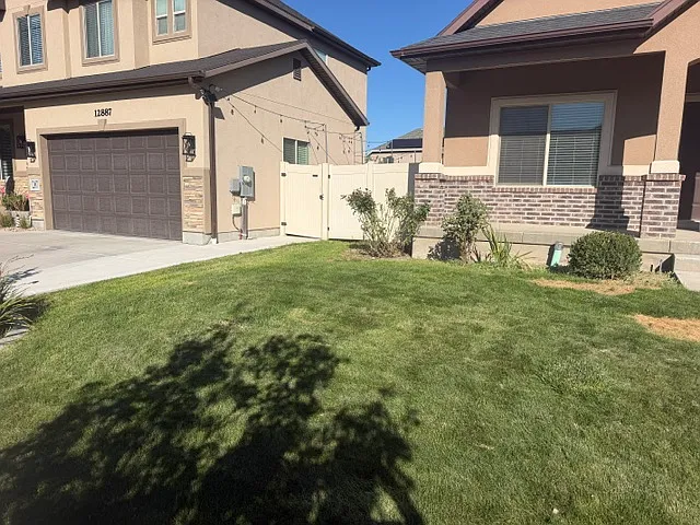 6 bed, 3.5 bath, 3461 sqft, $3,050 — Photo 2