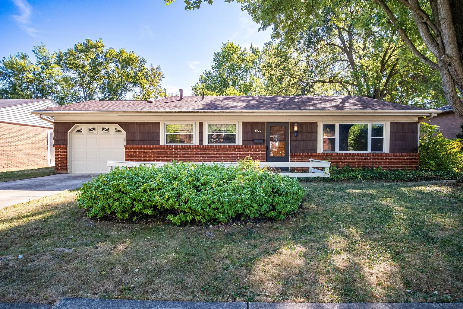5420 Darcy Rd photo 1