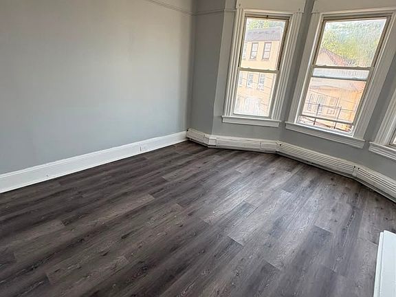 5th image of 105 Maple St APT 3W