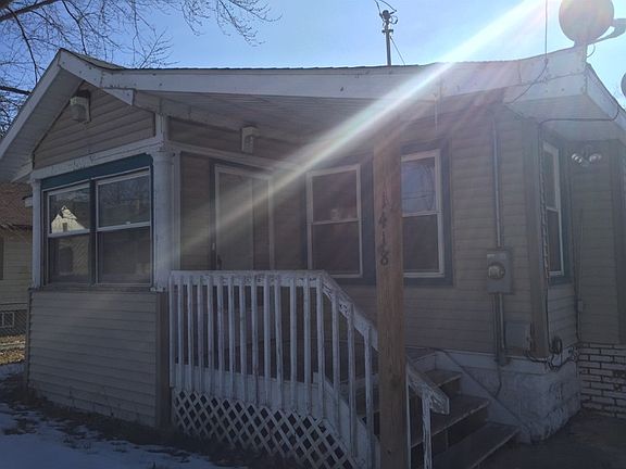 2nd image of 1418 Vernon St