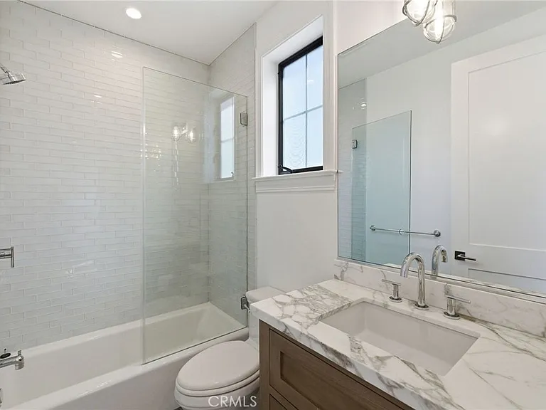 1405 Oak Ave — Photo 37