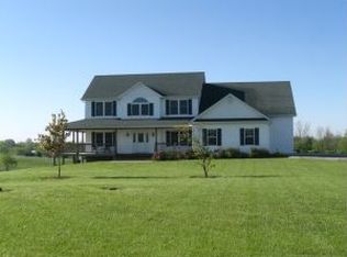 1825 N Hemlock Ridge Rd, Rocheport, MO 65279