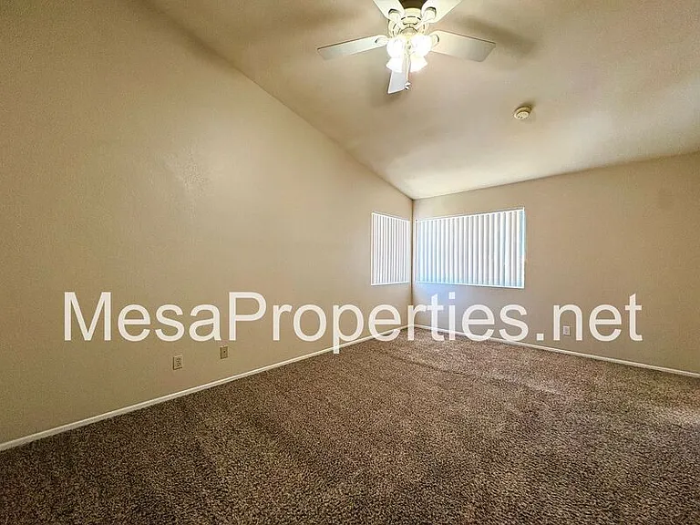 14383 La Crescenta Ave — Photo 18