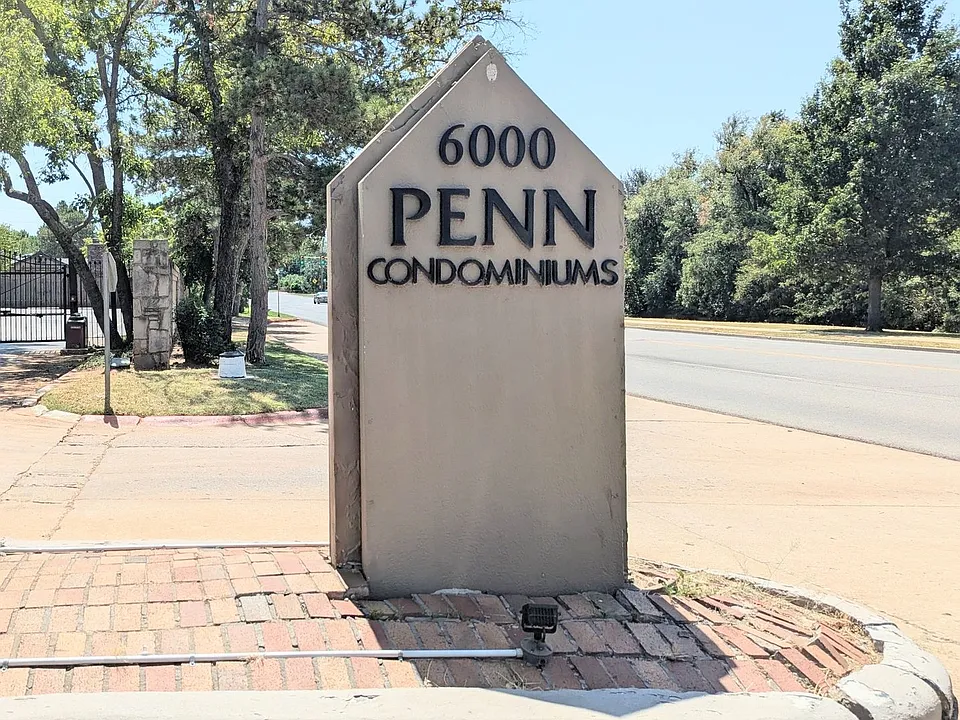 5916 N Pennsylvania Ave #121