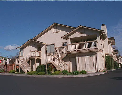 878 Cherry Glen Cir photo 1