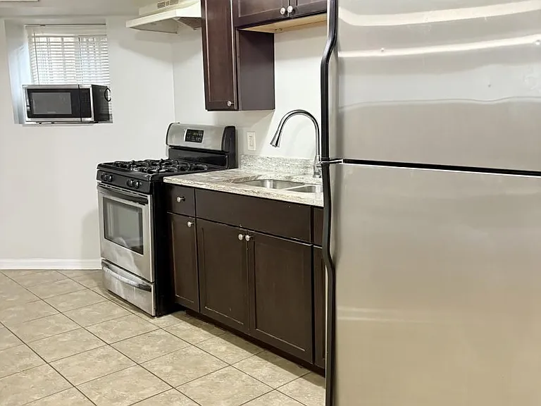 4009 S Calumet Ave #G — Photo 2