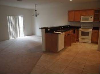 5th image of 119 Majestic Bay Ave