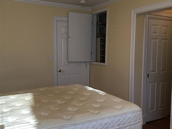 5th image of 101 Maple Ave APT 3