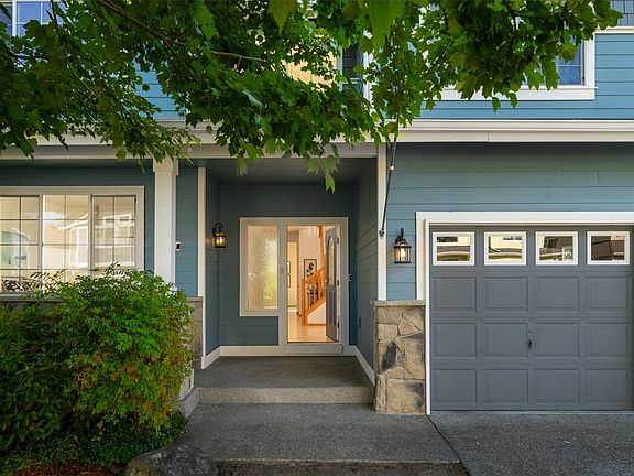 2nd image of 18113 Mount Walker Drive NE
