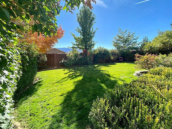 5th image of 1150 Shadow Mountain Dr