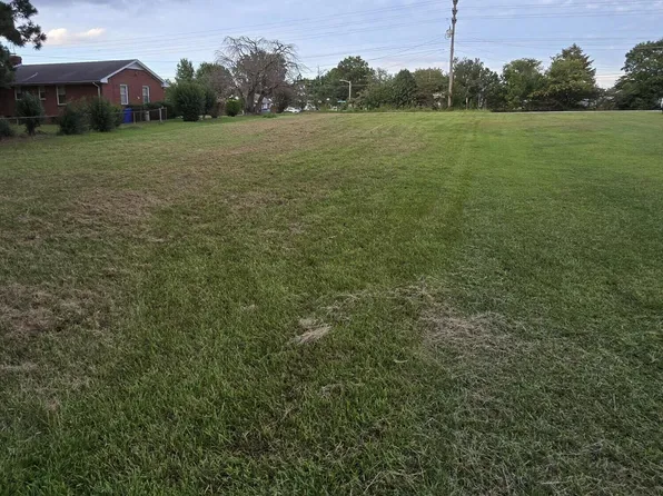 2212 Martin Luther King Jr Pkwy SE #4, Wilson, NC 27893