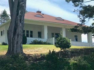 94253 Gauntlett St, Gold Beach, OR 97444