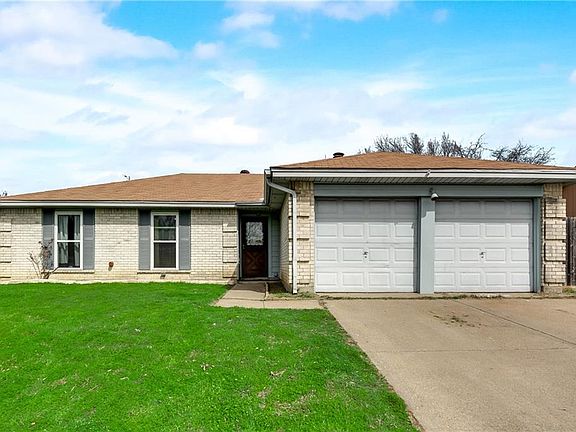 2nd image of 2303 Landshire Dr