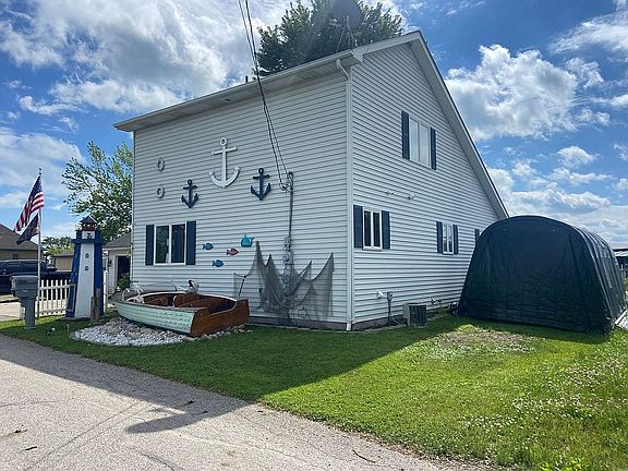 5th image of 7930 Alexandria Dr