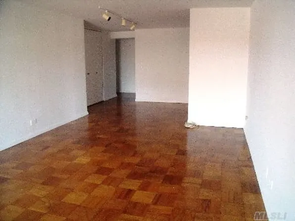 110-11 Queens Boulevard image 1 of 14