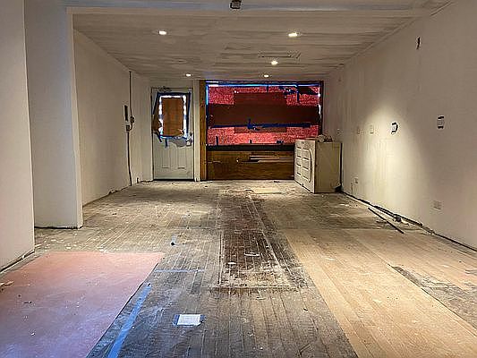 3rd image of 300 Metropolitan Ave