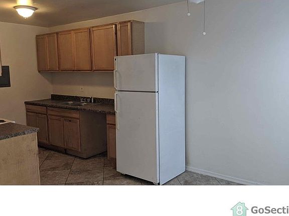 4th image of 4103 E Moreland St APT 1
