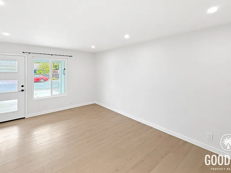 10888 Barbados Way — Photo 3