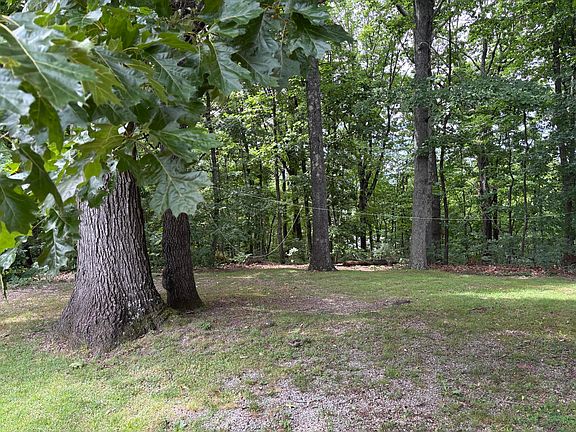 2nd image of 108 Ridgecrest Cir
