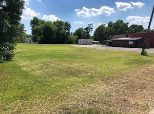 909 E Napoleon St, Sulphur, LA 70663