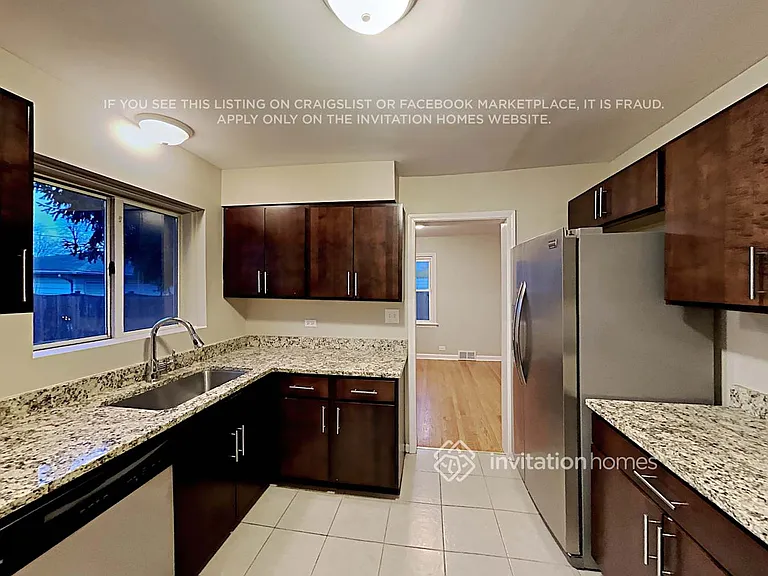 2116 Hickory Ct — Photo 9