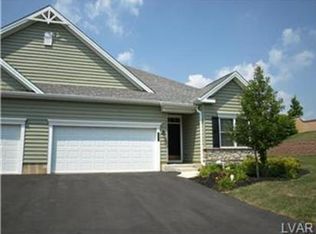 6989 Constitution Dr, Bethlehem, PA 18017