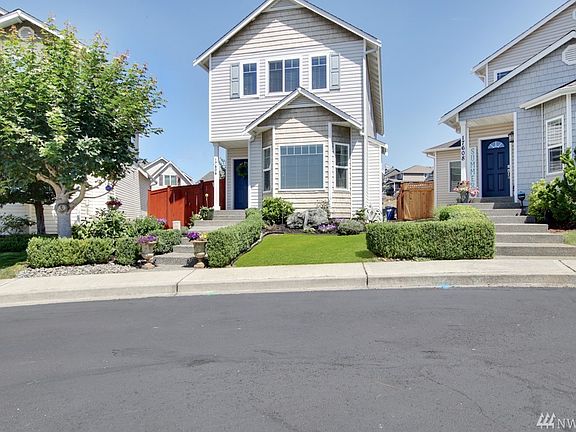 2nd image of 17606 111th Street Ct E