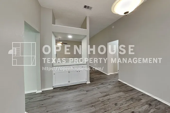 5507 Misty Crest Dr — Photo 8