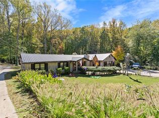 221 Shallowford Dr, Gainesville, GA 30504