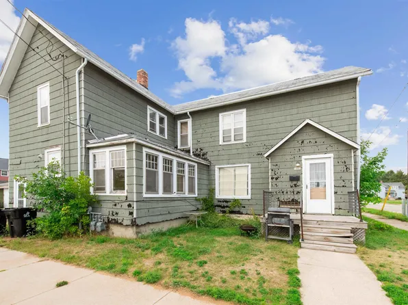 1802 11th Ave, Menominee, MI 49858