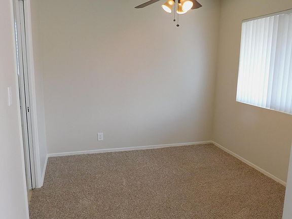 5th image of 2534 E Price Dr