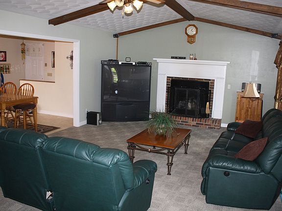 2nd image of 214 Antlers Trace Dr