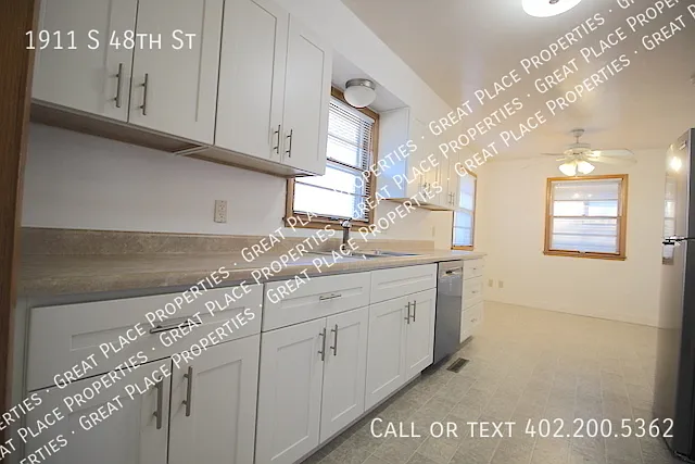 1911 S 48th St — Photo 10