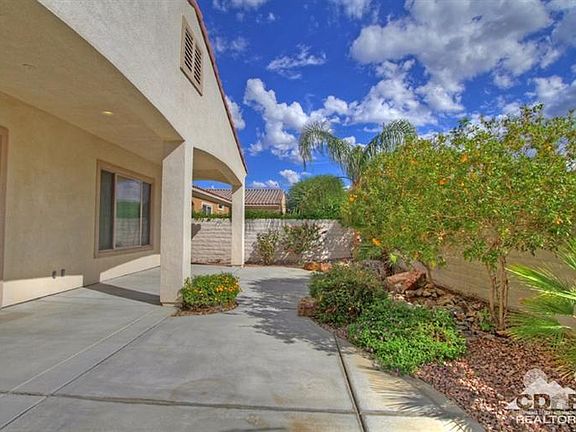 2nd image of 80537 Avenida San Fernando
