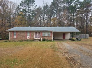 11 County Road 119, Farmington, MS 38834