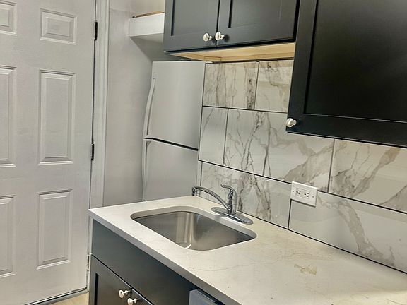 4th image of 3402 W Carmen Ave APT 3