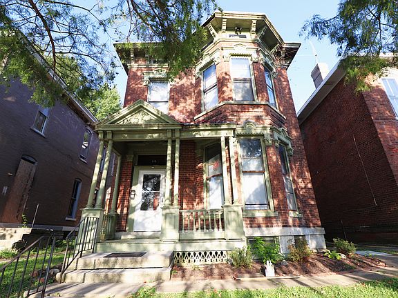 2nd image of 115 S 11th St